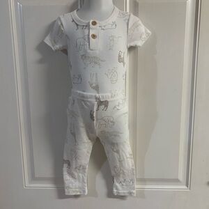 9/12M Lila & Jack White/Beige/Blue safari animal print short-sleeve top/pant set